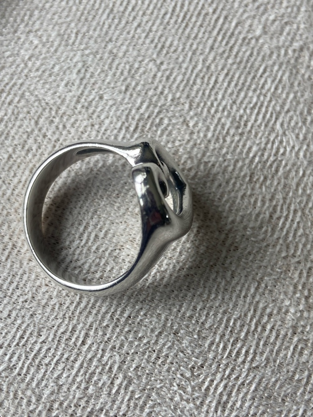 James Avery "Mother's Love" Sterling Silver Open Heart Ring. Size 8 - Picture 8 of 17